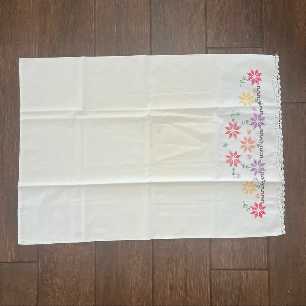 Vintage Hand Embroidered Floral Pillow Case 29"x20"